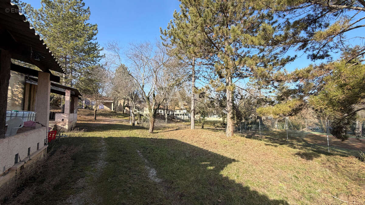 Appartement à NIOZELLES