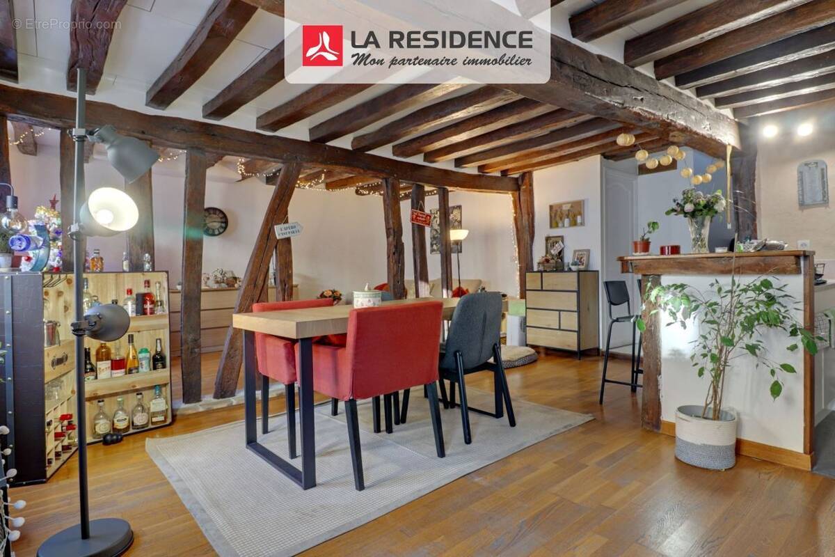 Appartement à HOUDAN