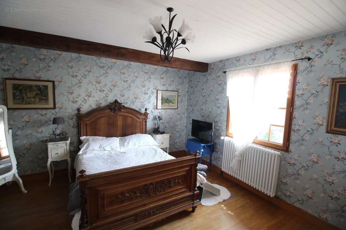 Maison à MAZEROLLES