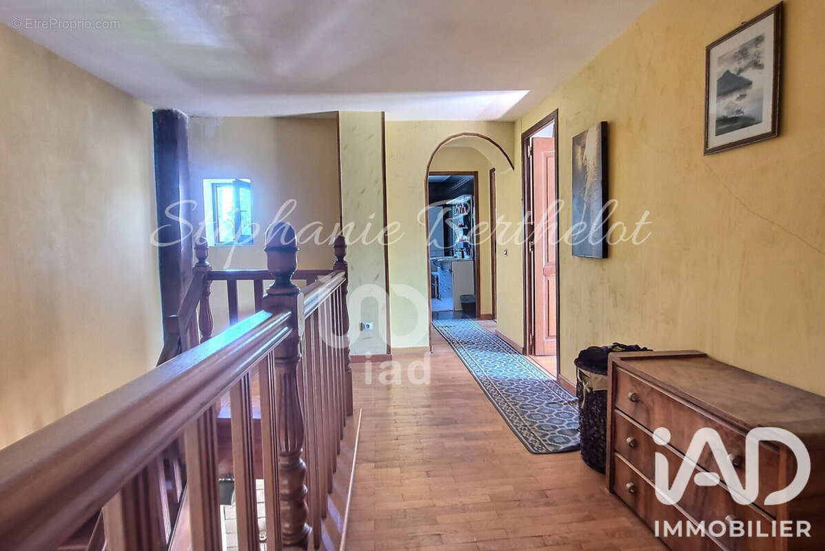 Maison 134 m² à Claye-Souilly  - photo 6