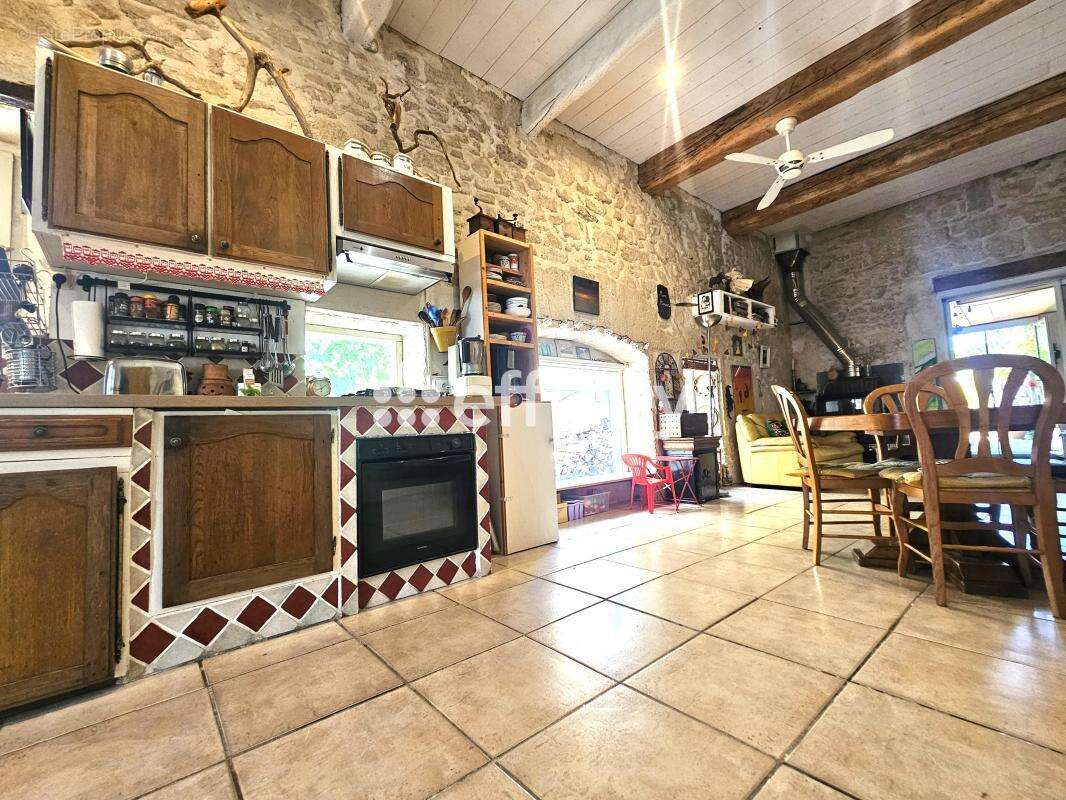Maison 95 m² à Pignan  - photo 4