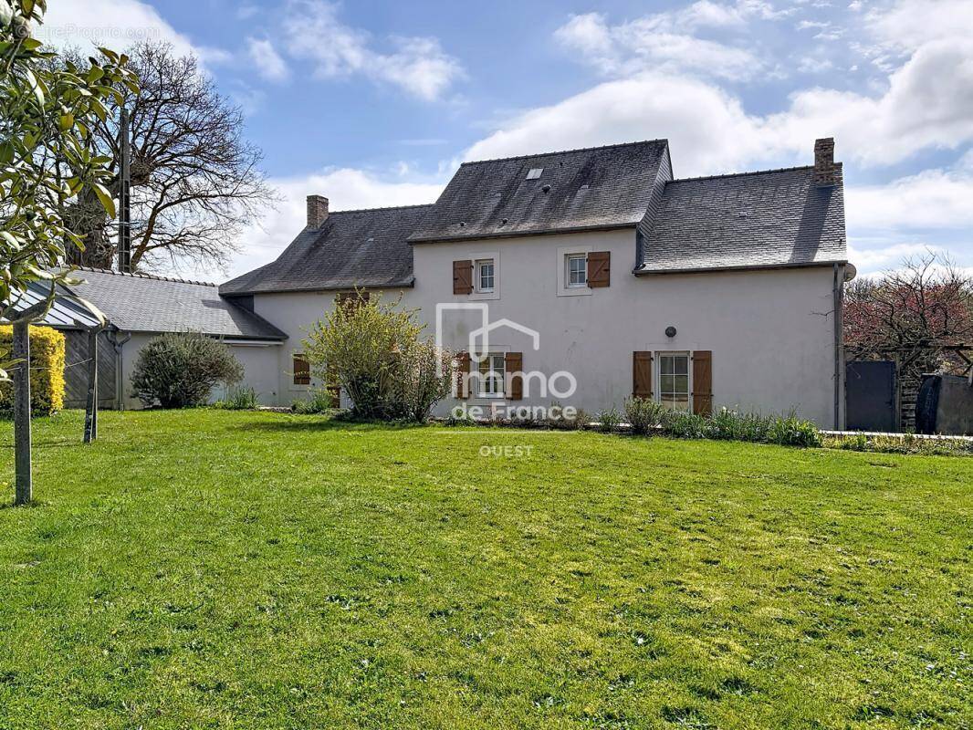 Maison à MARCILLE-LA-VILLE