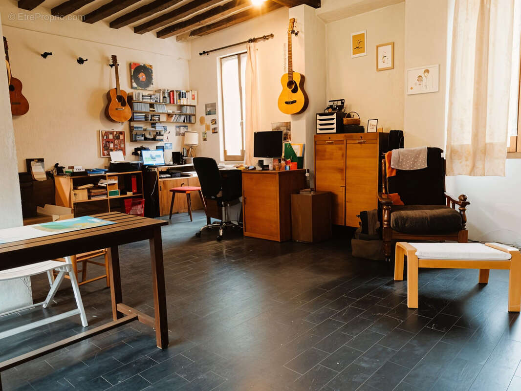 Maison à IVRY-LE-TEMPLE