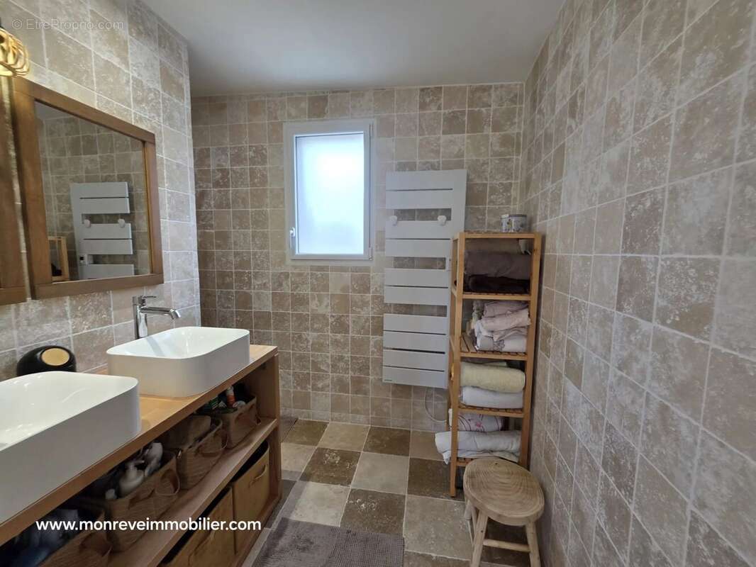 Maison à BOUGUENAIS