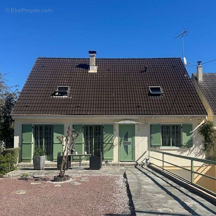 Maison à MORIGNY-CHAMPIGNY