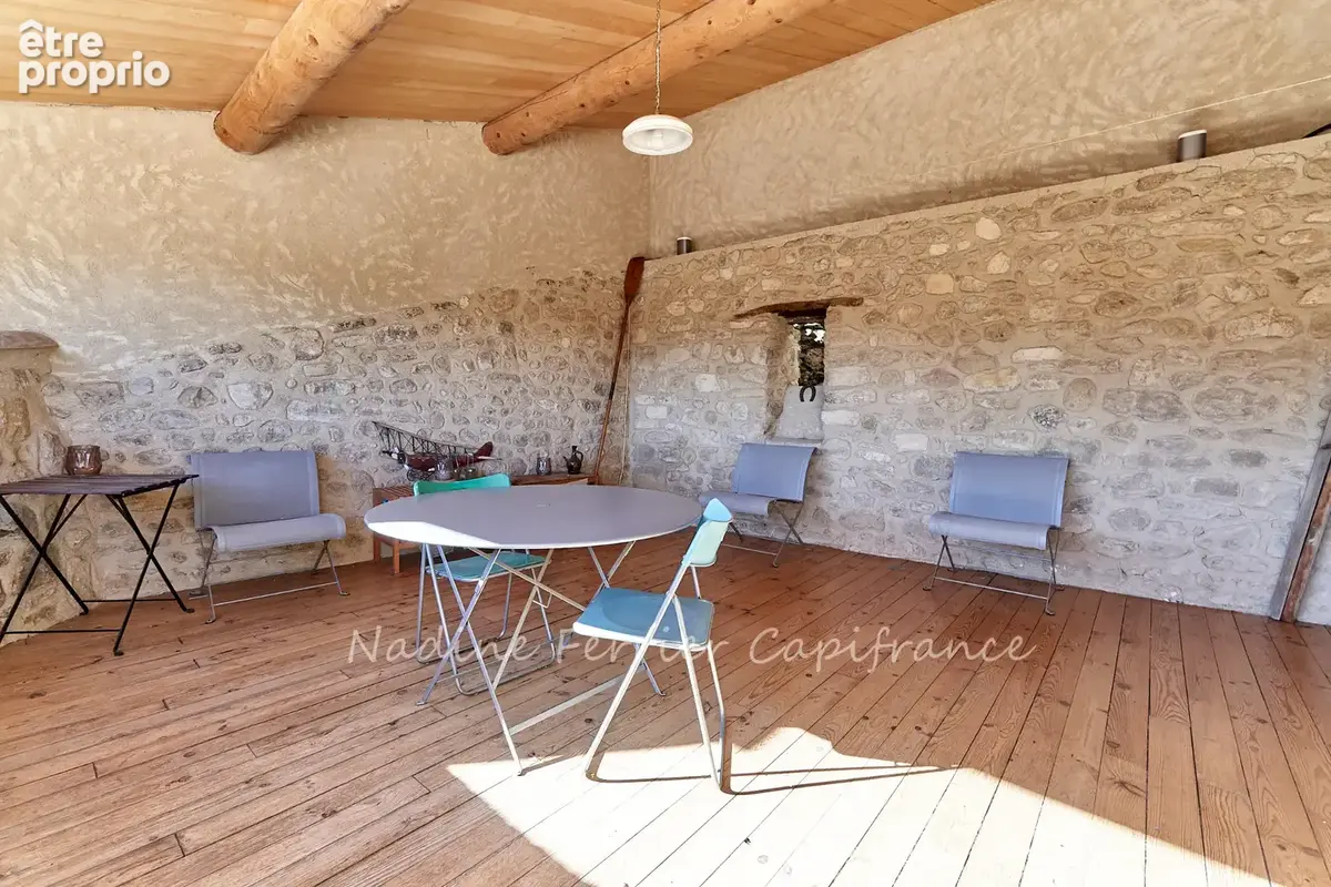 Jouques (13) – grande maison de village rénovée – 215 m² – 4 chambres – terrasse panoramique - photo 30