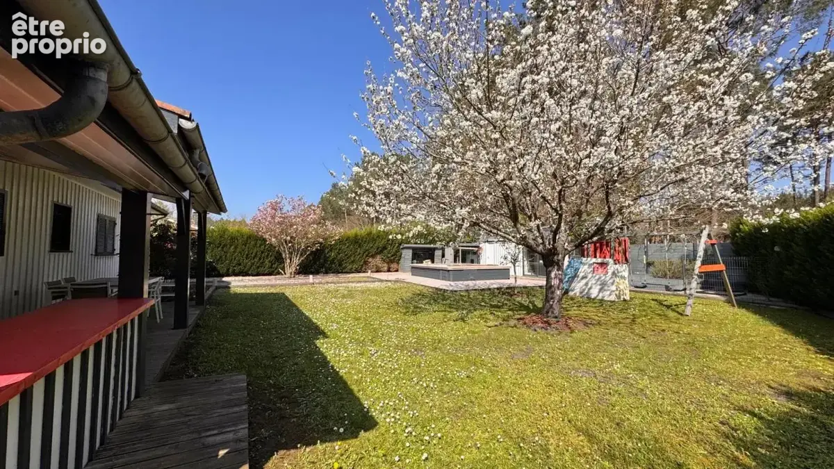 Villa bois en lisiere de forêt avec piscine et jacuzzi - photo 17