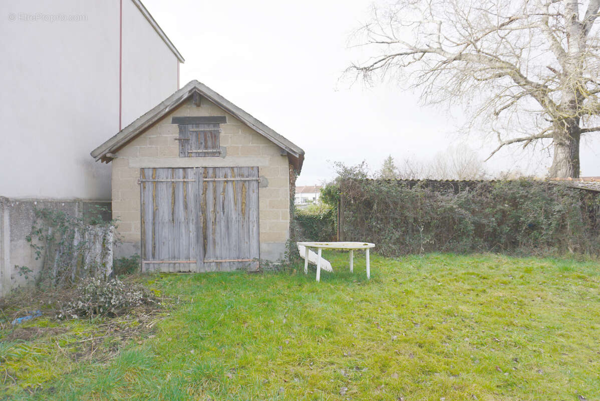 Terrain à PARAY-LE-MONIAL