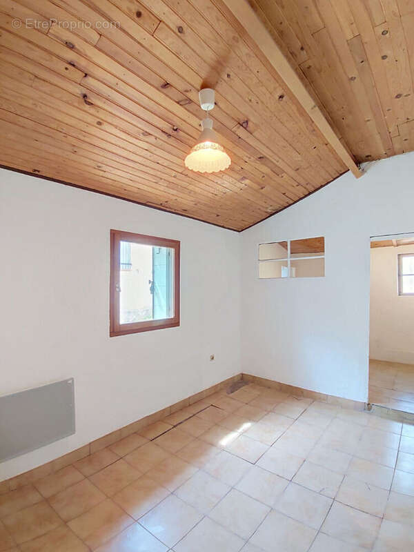 Maison à GREASQUE
