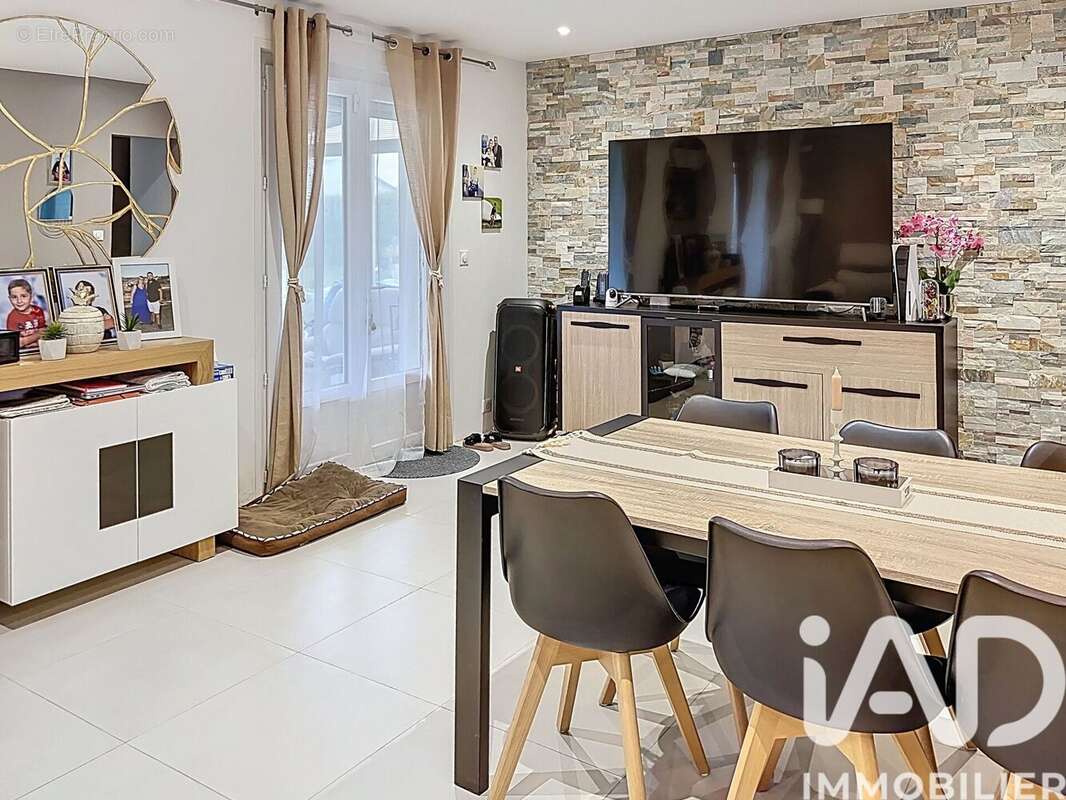 Photo 4 - Maison à DANGE-SAINT-ROMAIN