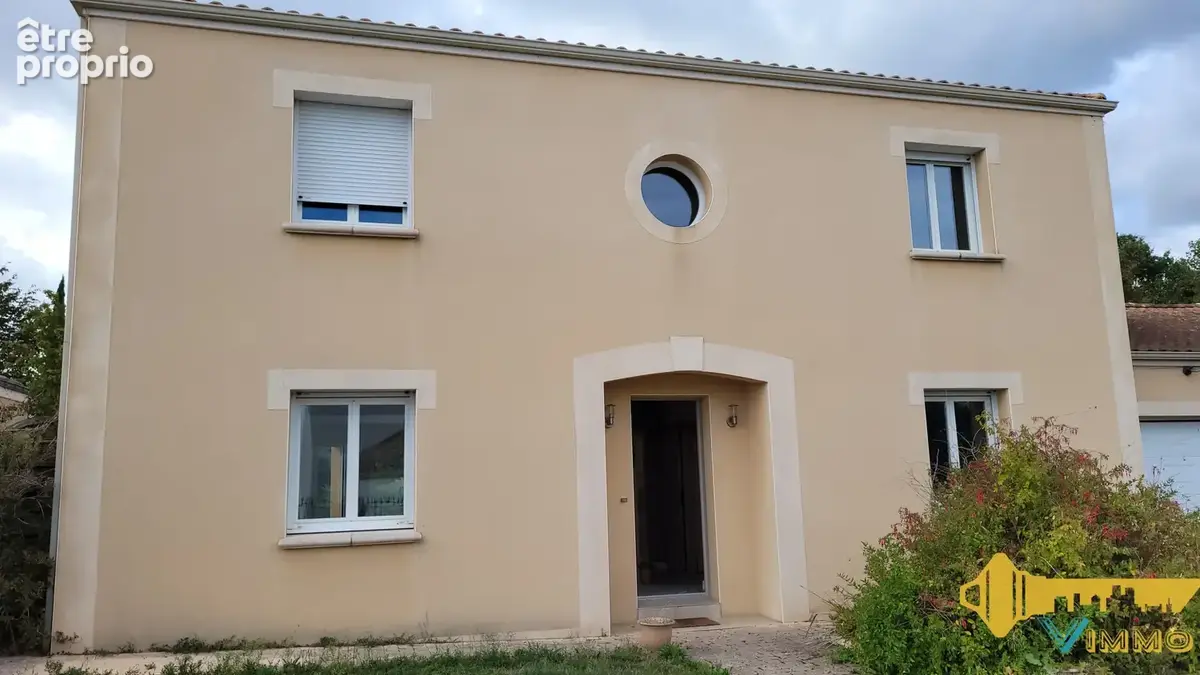 Maison familiale 4ch 1 bureau 1 salle Spa avec 2 garages et jardin - photo 22