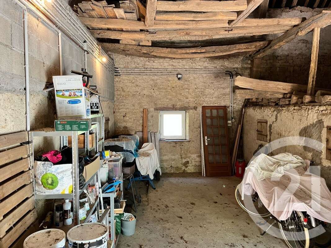 Maison 196 m² à Saint-Malo-En-Donziois  - photo 20