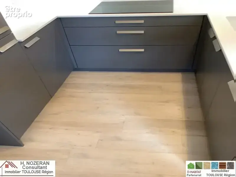 Mson fam 7ch - court terme possib - 3500€/m - terr construct - photo 9