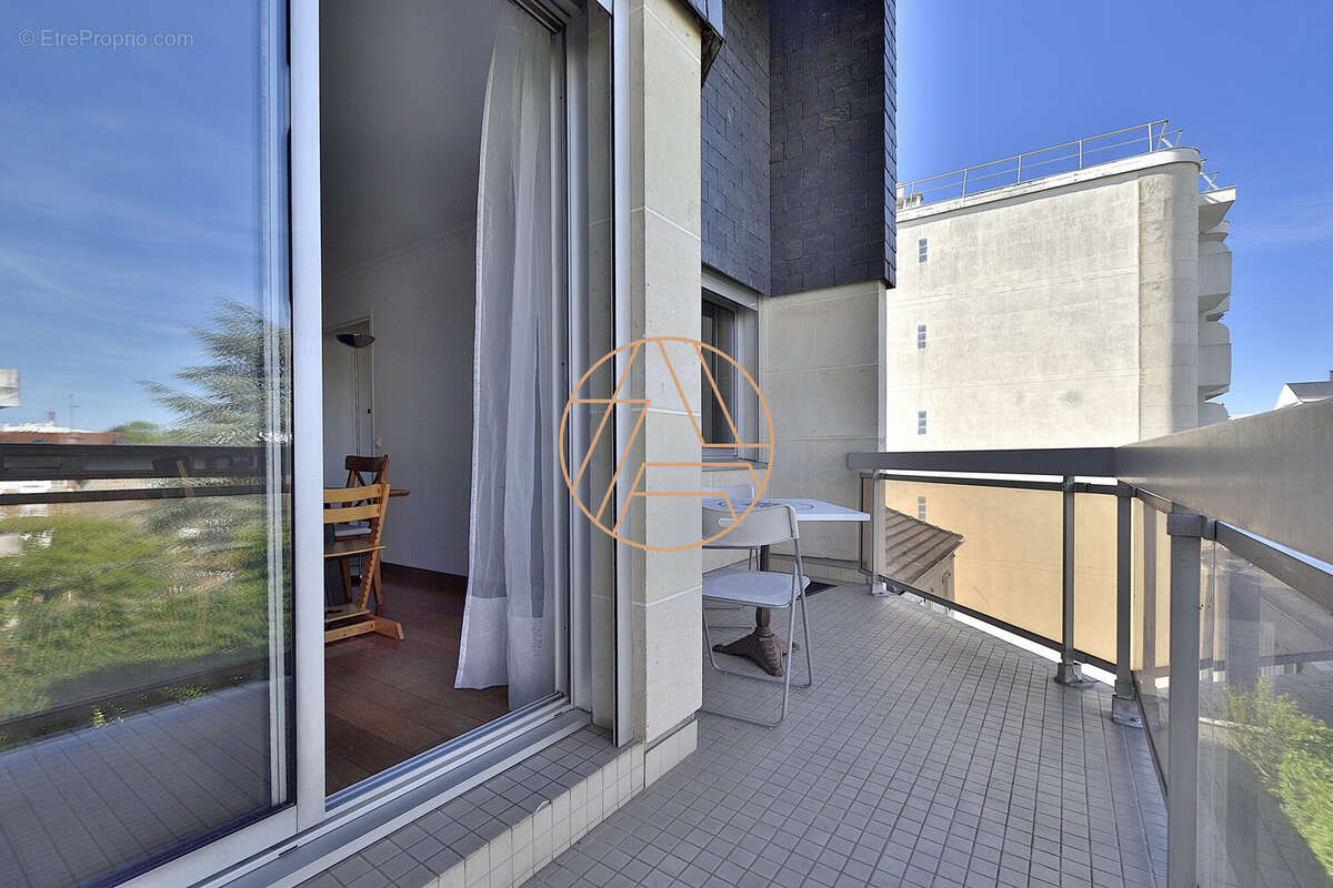 Appartement à SAINT-MAUR-DES-FOSSES