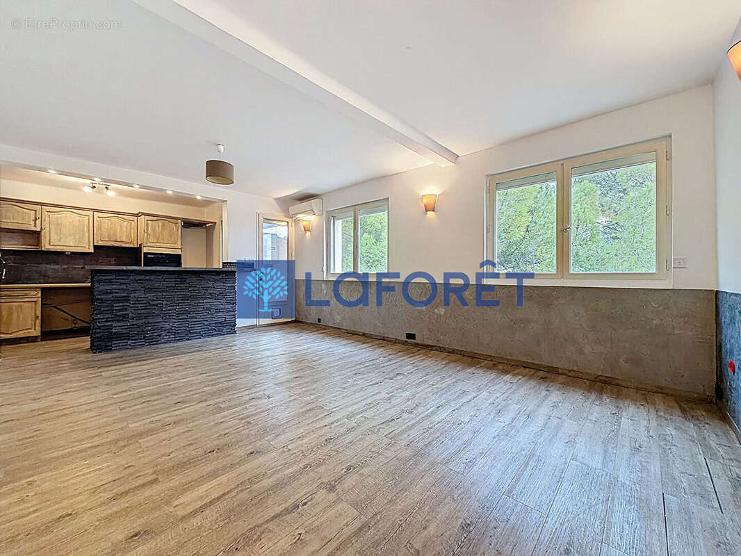 À vendre : Appartement 4 pièces à Draguignan - Opportunité à ne pas manquer ! - photo 2