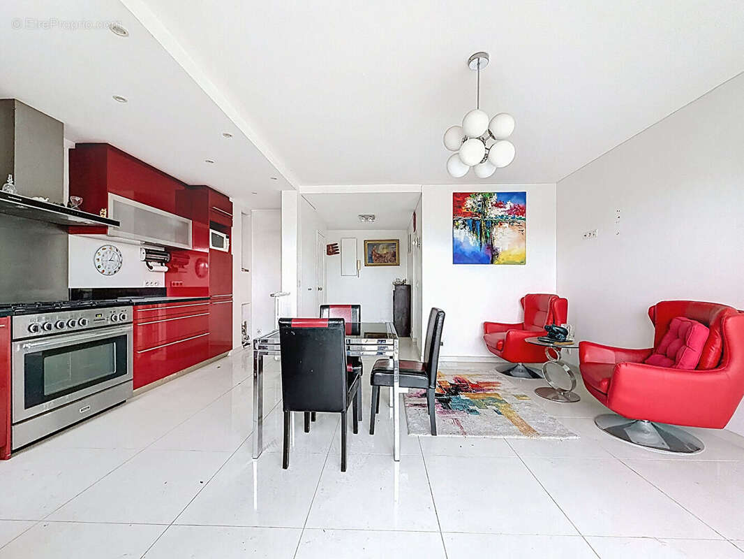 Appartement à NANTERRE