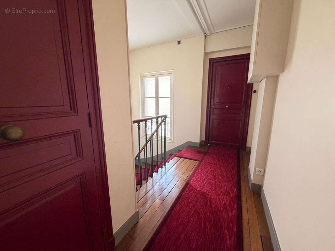Appartement à PARIS-19E