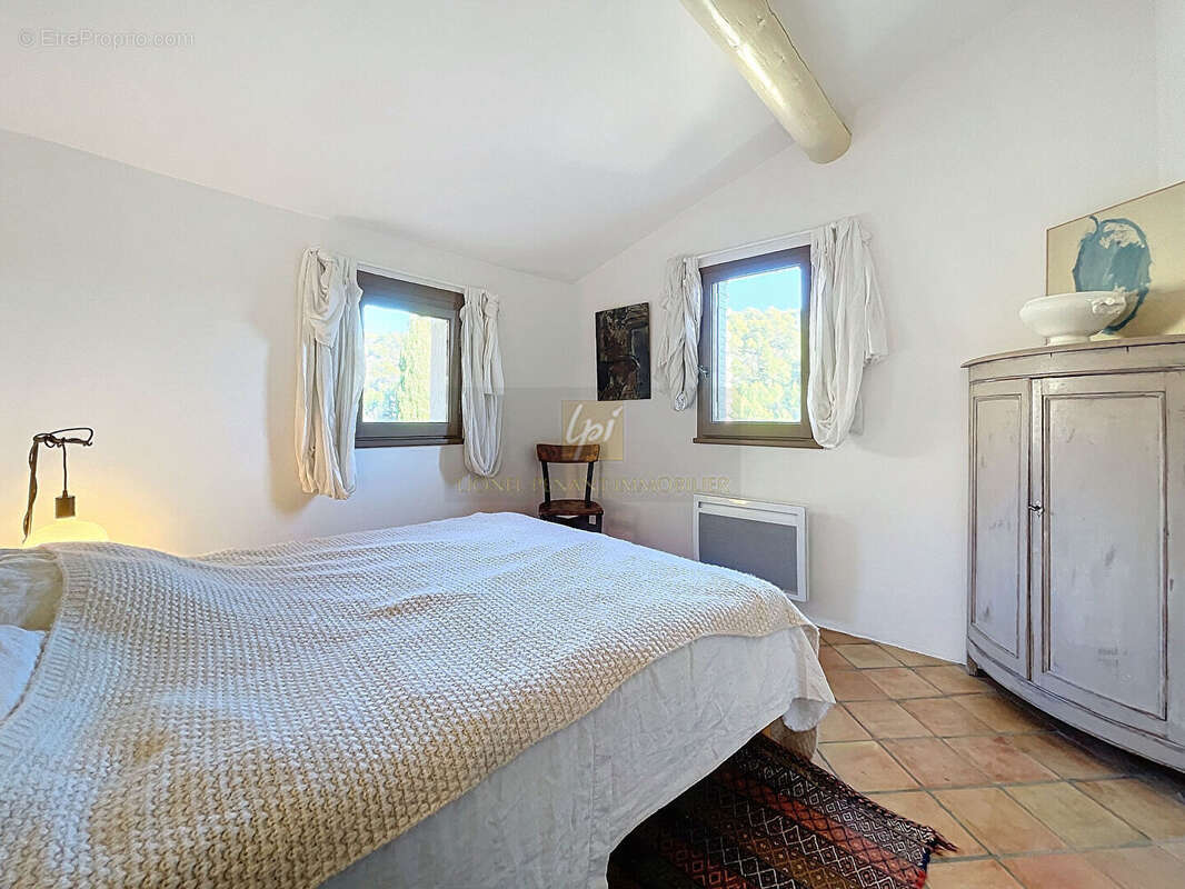 Maison à SAUMANE-DE-VAUCLUSE