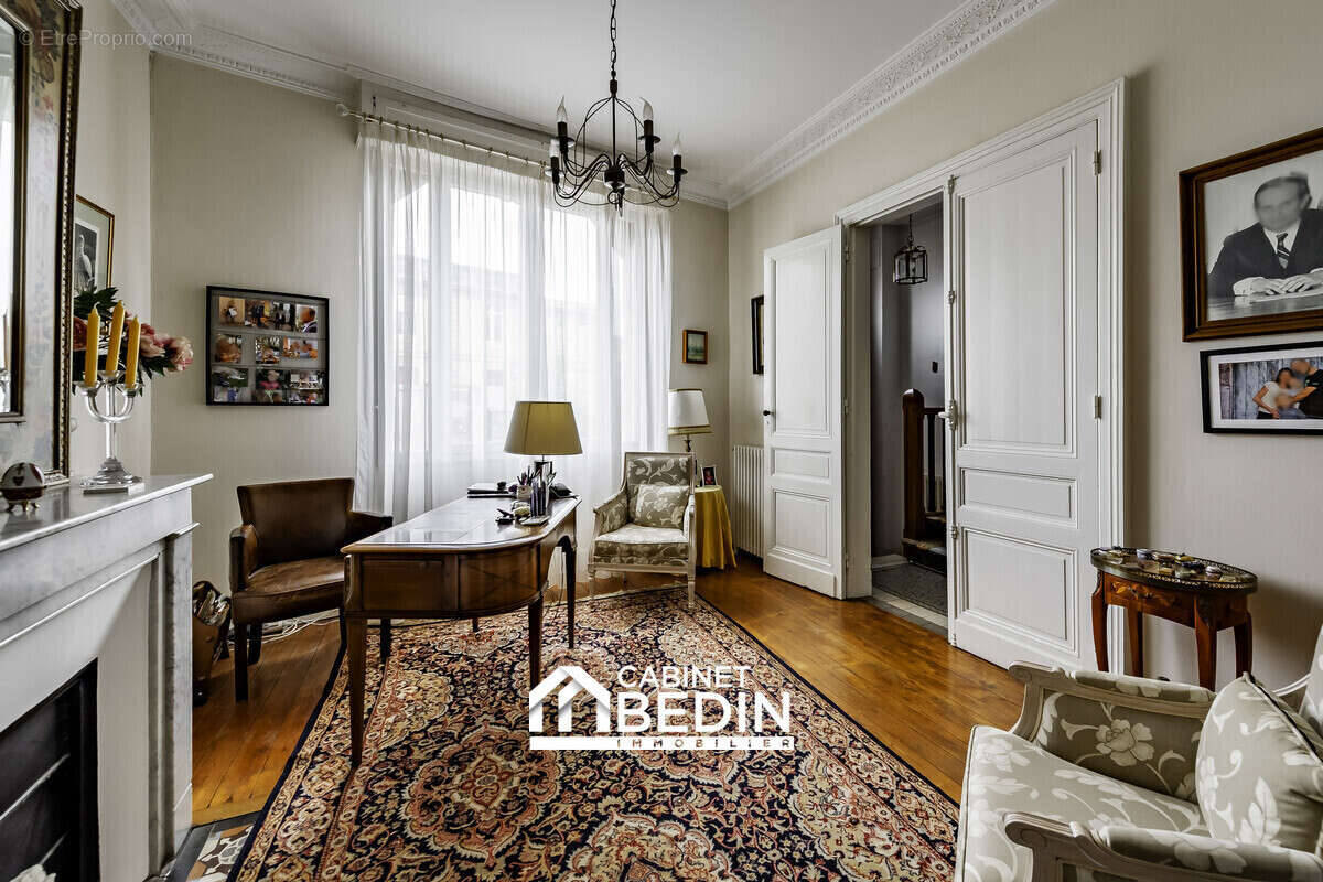 Maison 131 m² à Le Bouscat  - photo 6