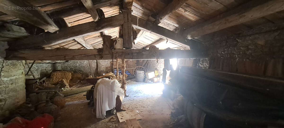 Bâtisse en pierre - photo 13