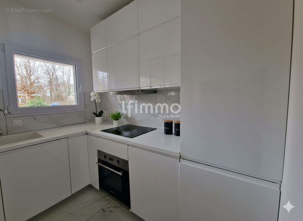 Maison 121 m² + Dépendance 55 m² - St Sulpice et Cameyrac - photo 3