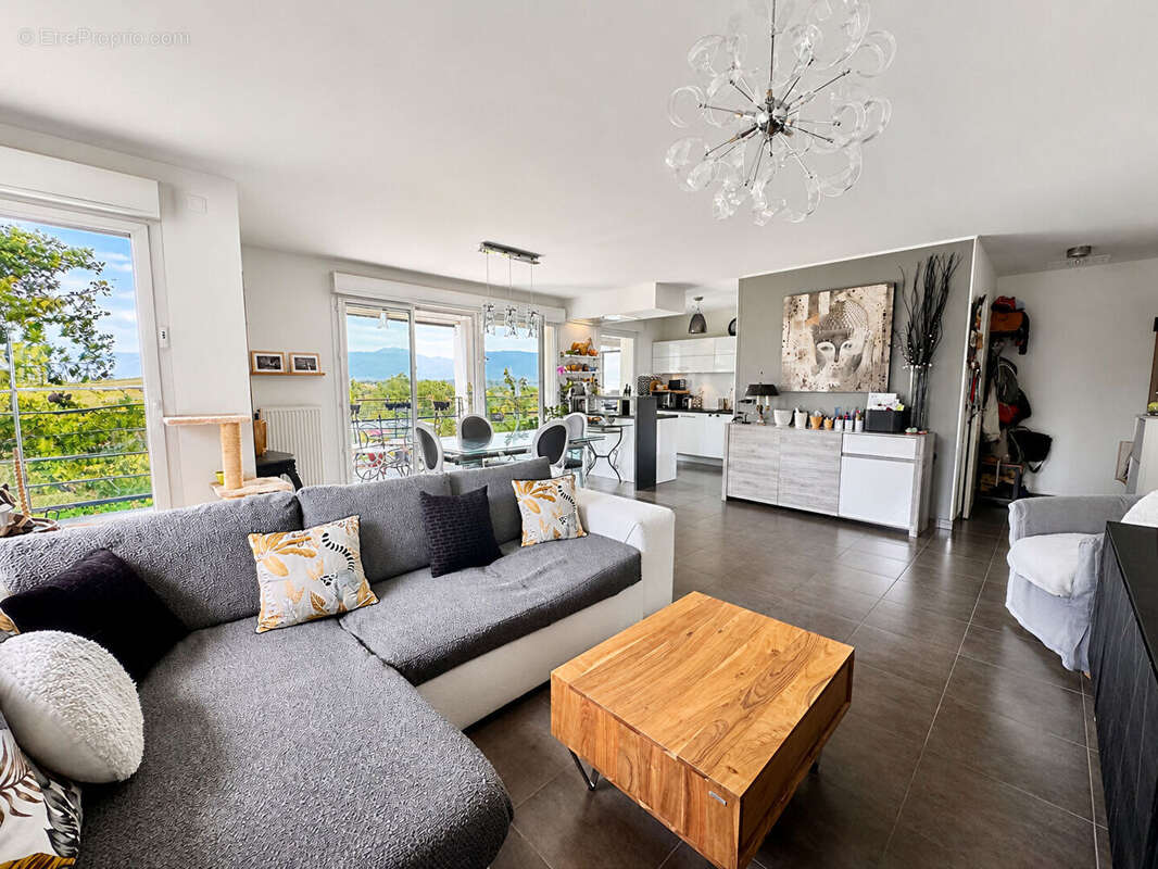 Appartement à SAINT-JULIEN-EN-GENEVOIS