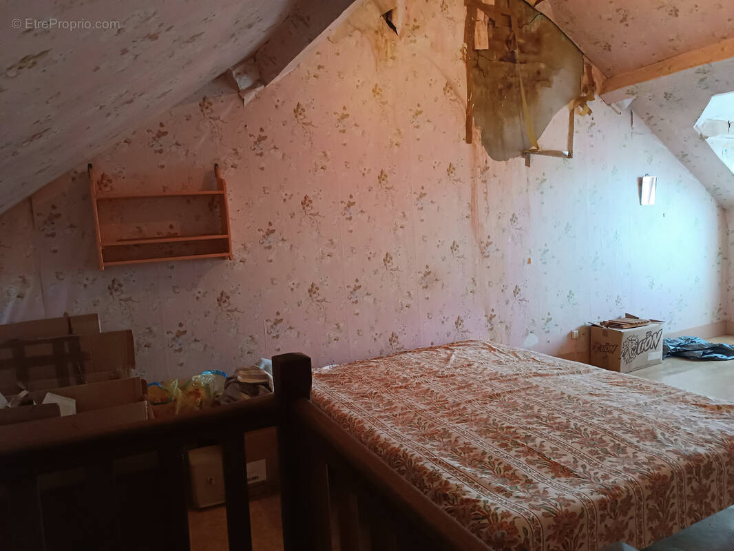 Maison à LA GUERCHE-SUR-L'AUBOIS