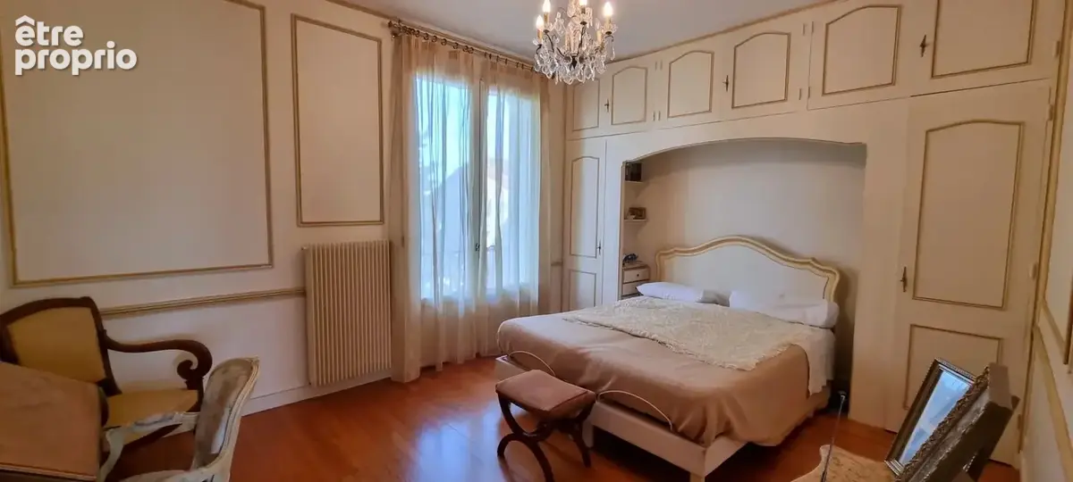 Centre ville , maison cossue sur jardin avec piscine - photo 12