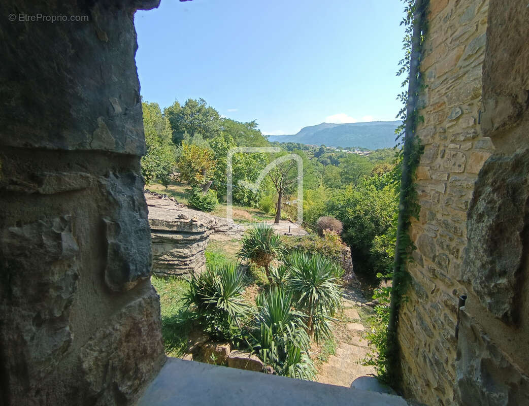 Maison ancienne de caractère au charme d'antan préservé sur terrain de 912 m2 - photo 23
