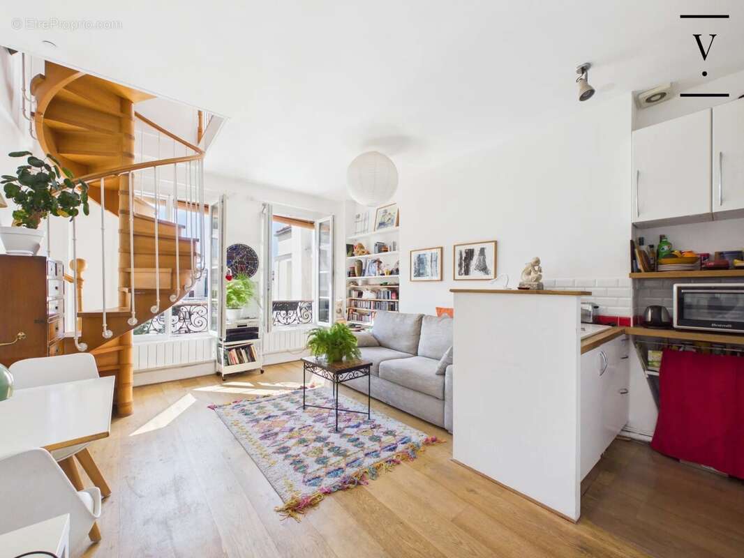 Appartement à PARIS-11E