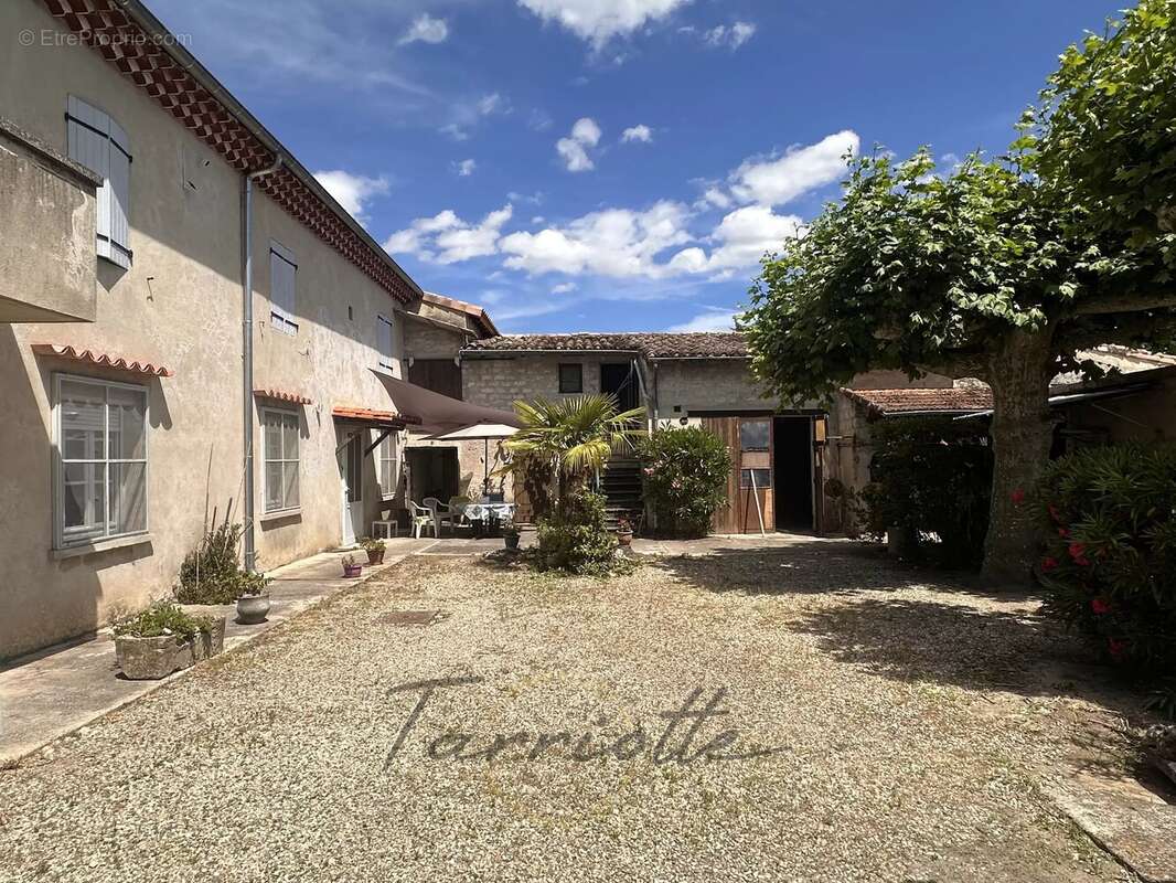 Appartement à MONTELIMAR