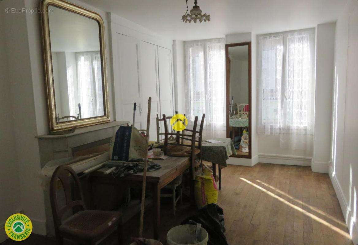 Appartement à DUN-LE-PALESTEL