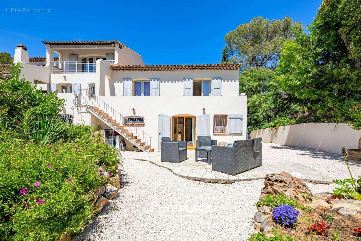 Maison à SAINT-RAPHAEL