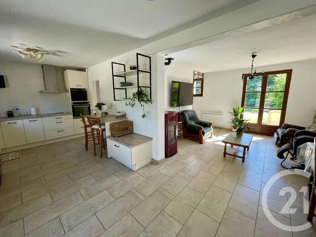 Maison 100 m² à Ermenonville  - photo 3