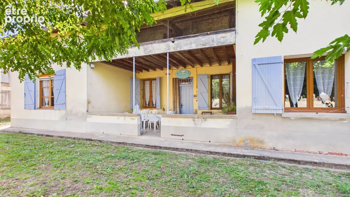Ancienne ferme et ses dépendances avec 16ha - photo 2