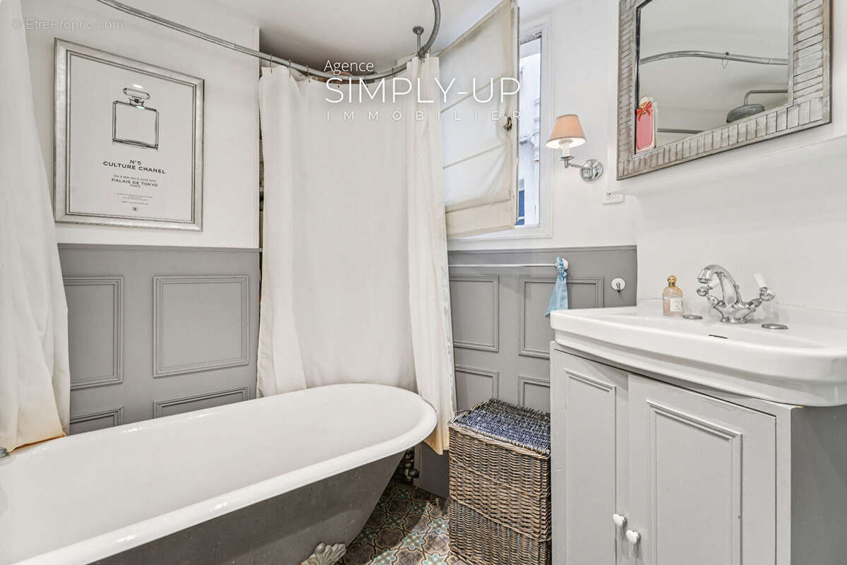 Appartement à PARIS-6E