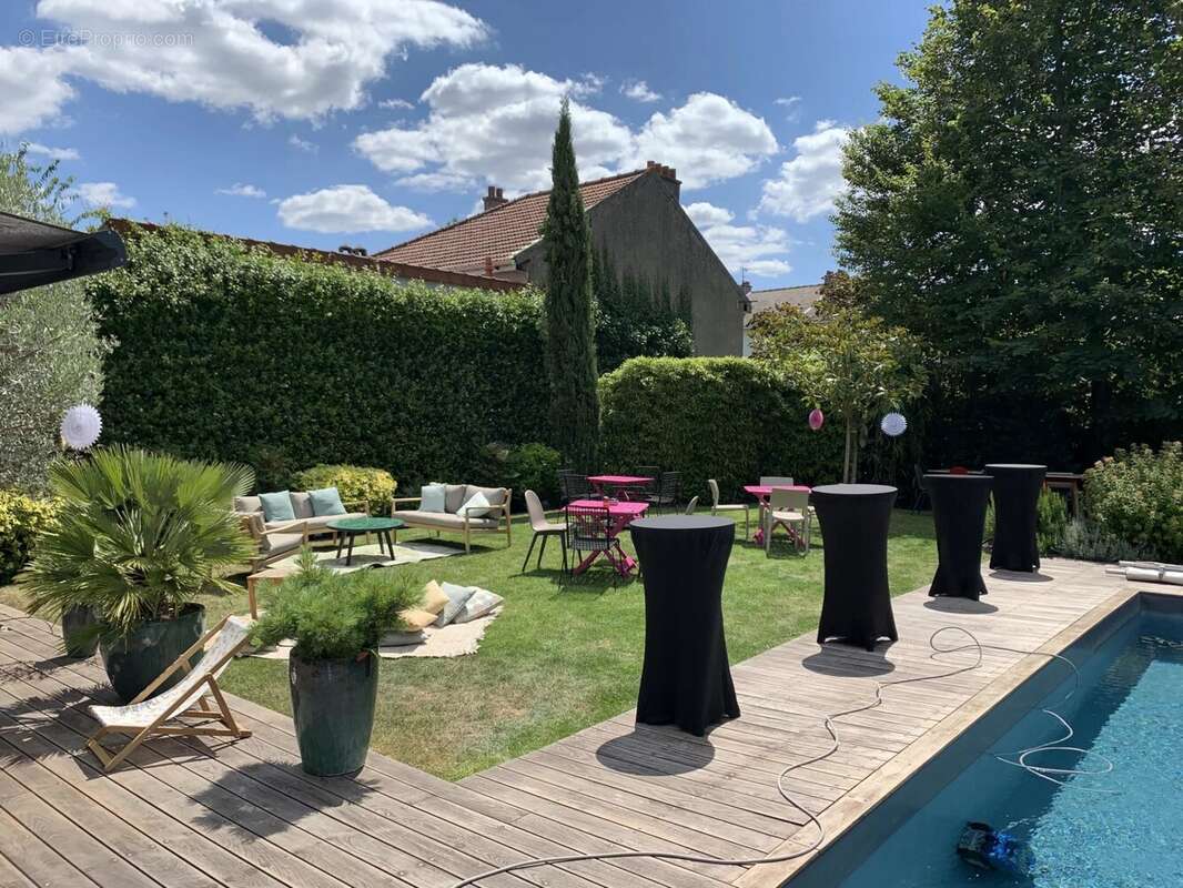 Maison à MONTMORENCY