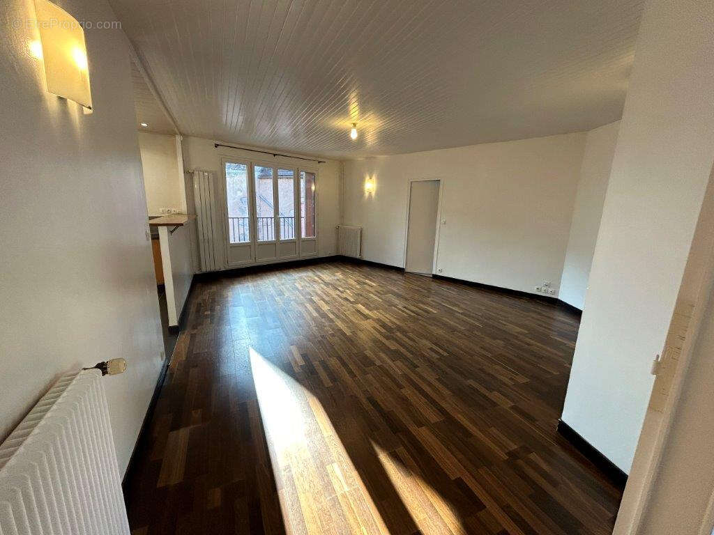 Appartement à DROUE-SUR-DROUETTE