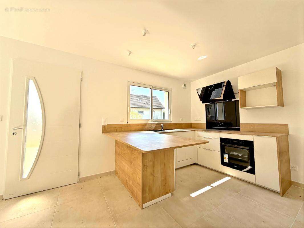 Maison à MARSANNAY-LA-COTE