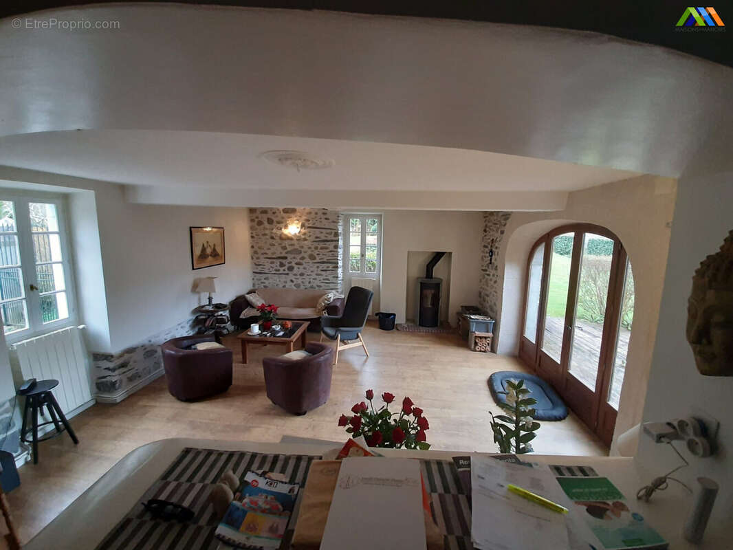 Maison 437 m² à Issor  - photo 3