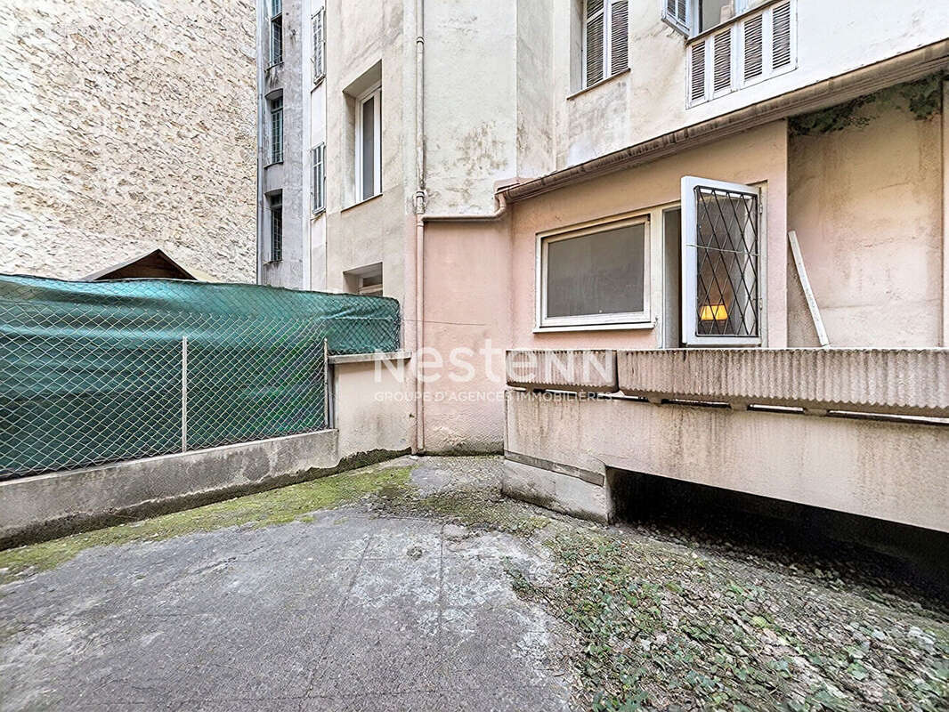 Cannes - Studio Rez-de-Jardin - Vendu Loué - Secteur Carnot - Investissement - photo 2