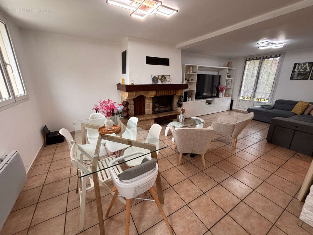 Maison à TREMBLAY-EN-FRANCE