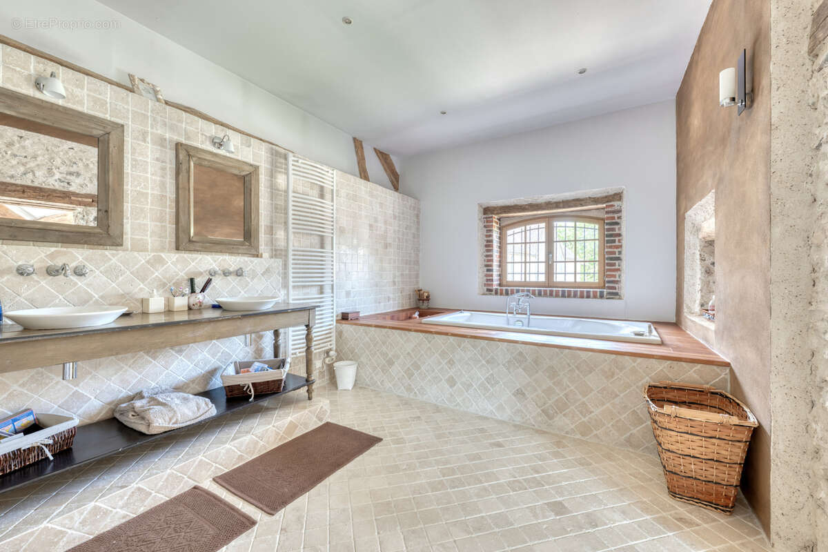 Maison à BAILLEAU-ARMENONVILLE