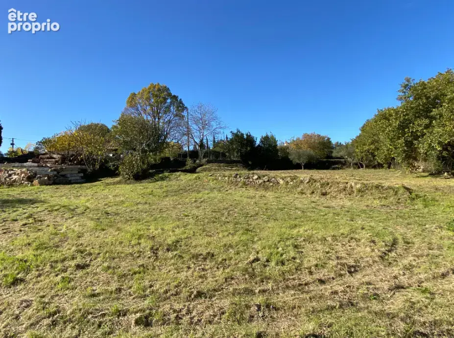 A vendre - terrain constructible de 6 447 m2 avec permis accorde - photo 5