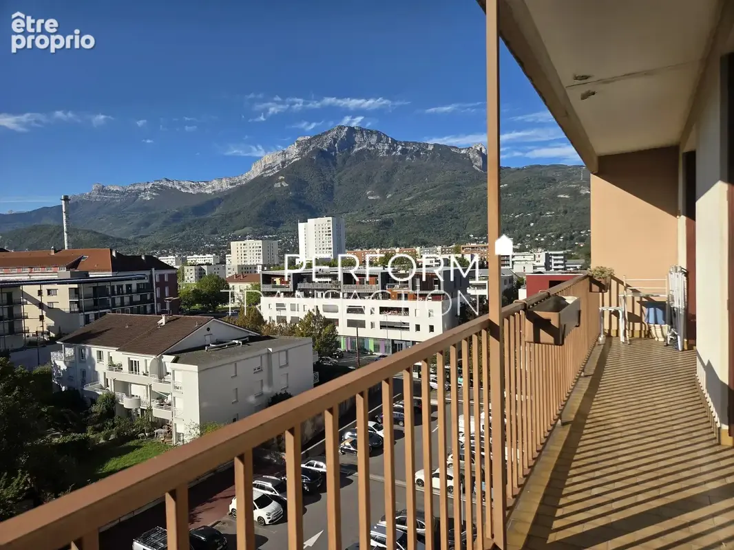 GRENOBLE, Les Eaux Claires - photo 7