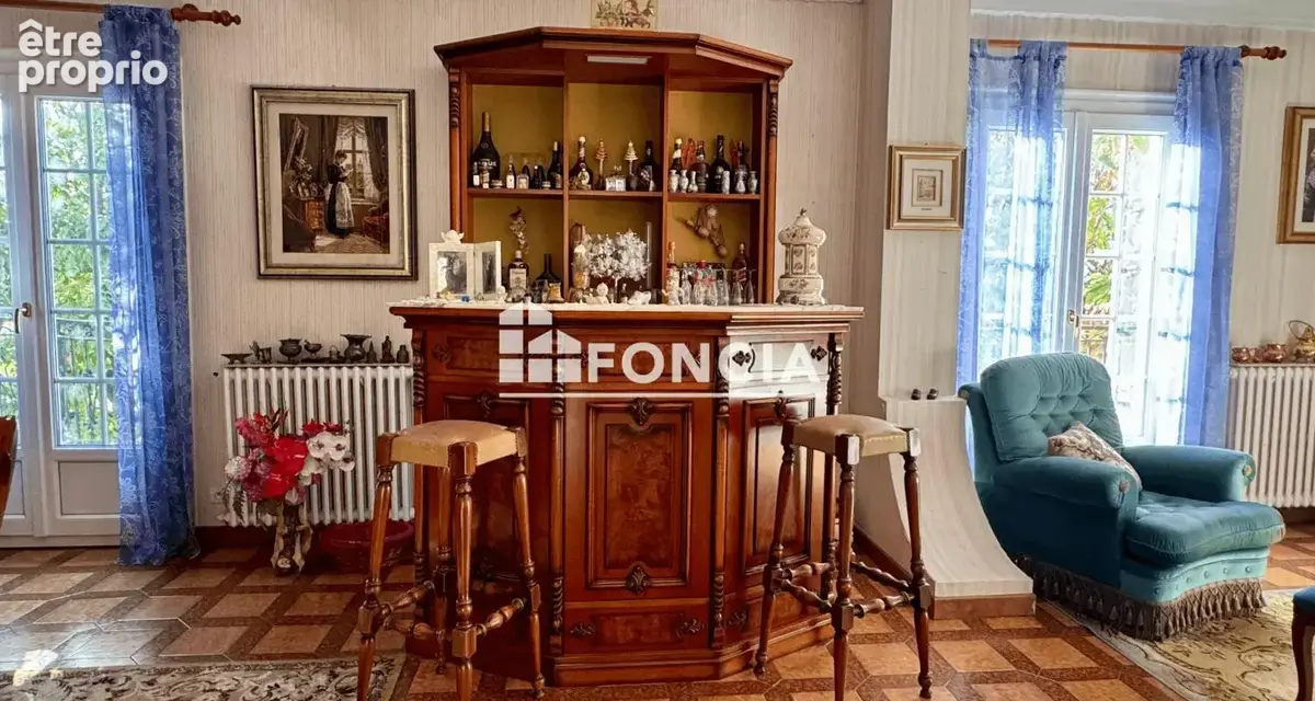 Athis-Mons – Centre-ville – Maison familiale de 5 chambres - photo 2