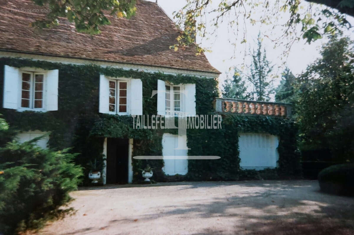 Maison à CHERVEIX-CUBAS