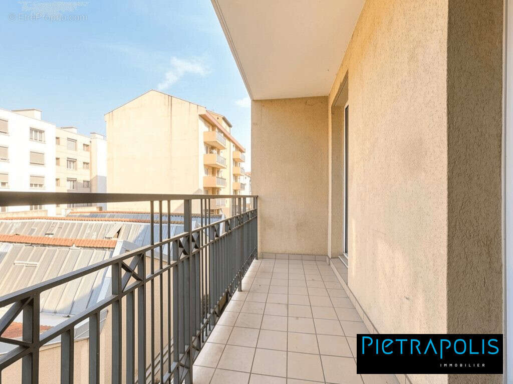 Appartement 79 m² à Lyon-2e  - photo 2