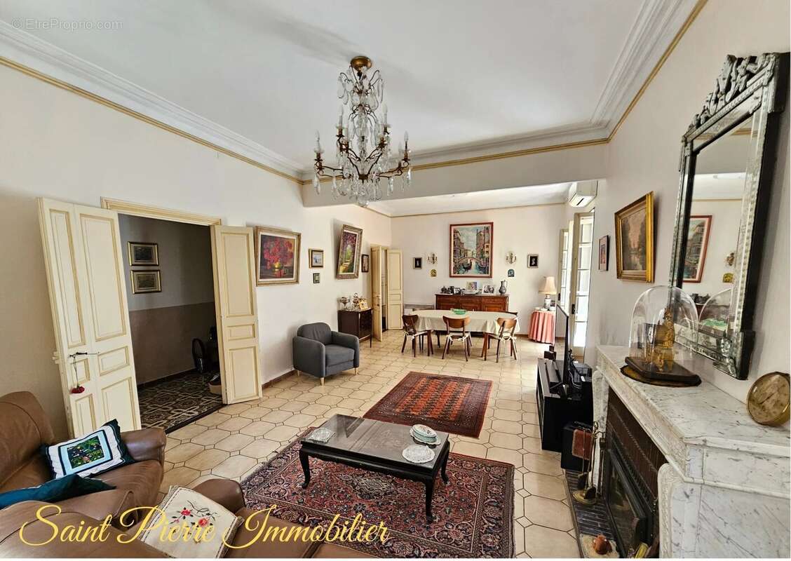 Superbe maison de maître à Saint mitre les remparts - photo 3