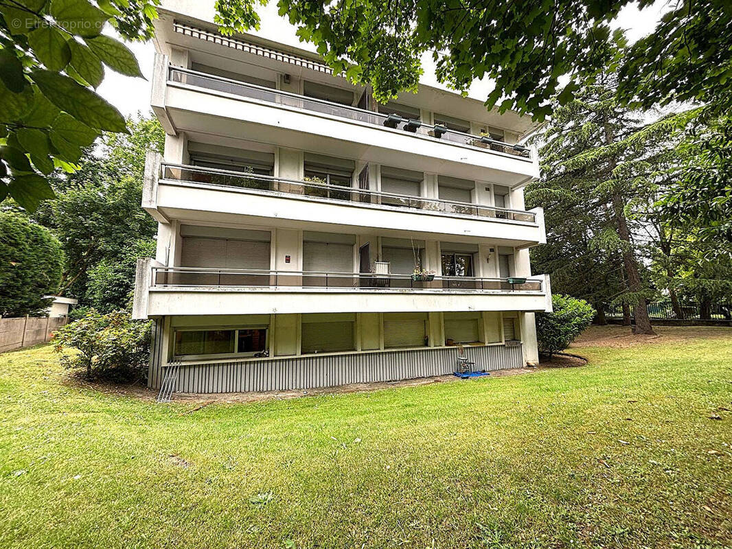 Appartement à SAINT-GRATIEN